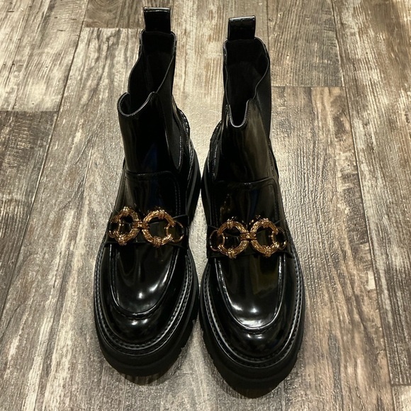 Circus Ny Black Boots with Gold Accents Size 9.5 - Picture 1 of 11